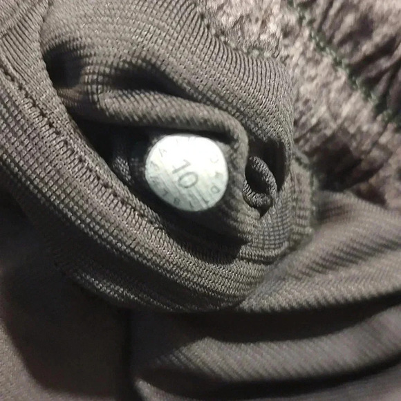 Lululemon Hotty Hot Short II *Long 4"Heather Lux Multi Black / Heathered Black - Picture 9 of 9